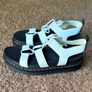 Women’s Dr. Martens White and Black lace up Sandals, NWOB 1.5” sole, Sz 8/EU 39